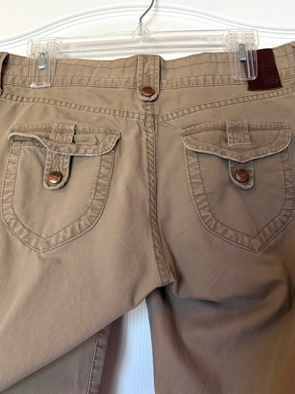 Lucky Brand Khaki Bootcut Pants Cotton Utility Cargo Size 29/8 EUC MidRise Tan